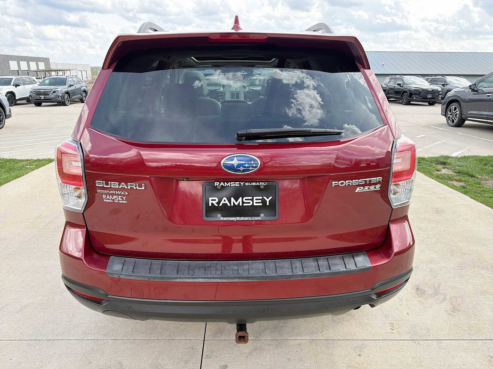 Used 2017 Subaru Forester 2.5i Premium image 5