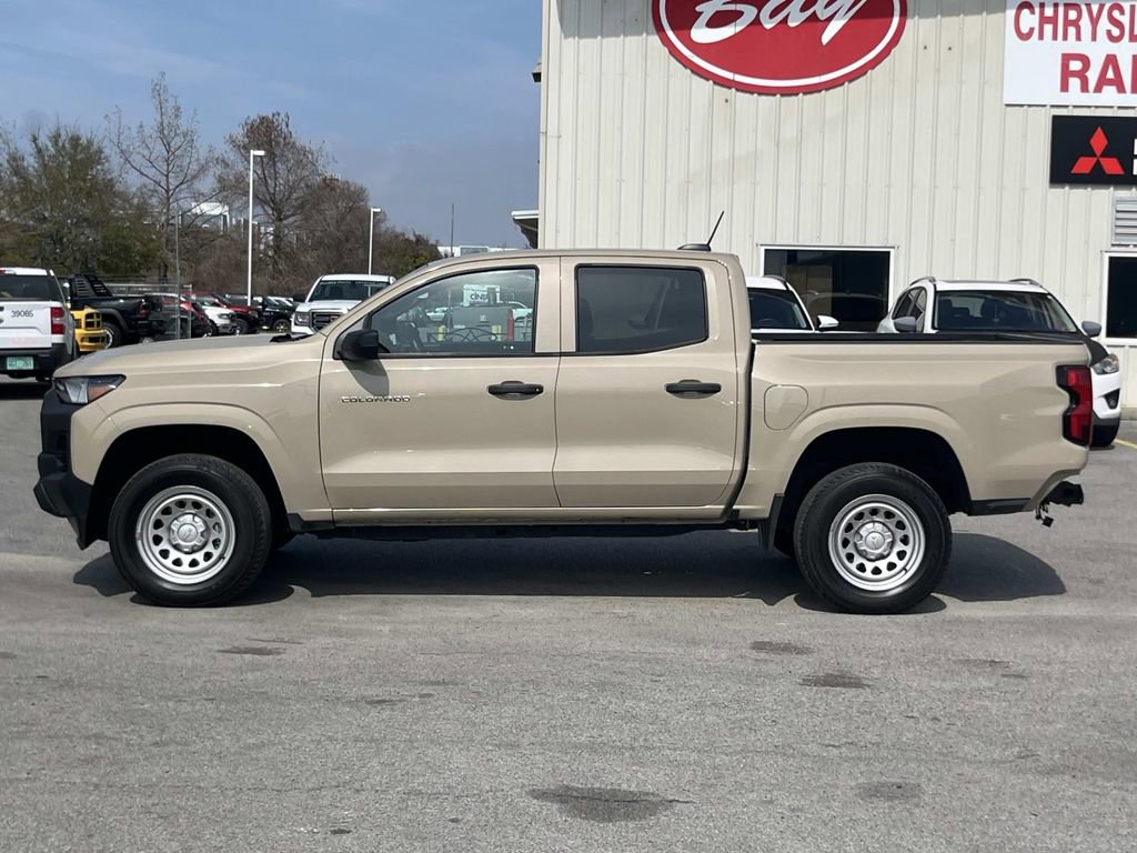 Used 2023 Chevrolet Colorado W/T image 2