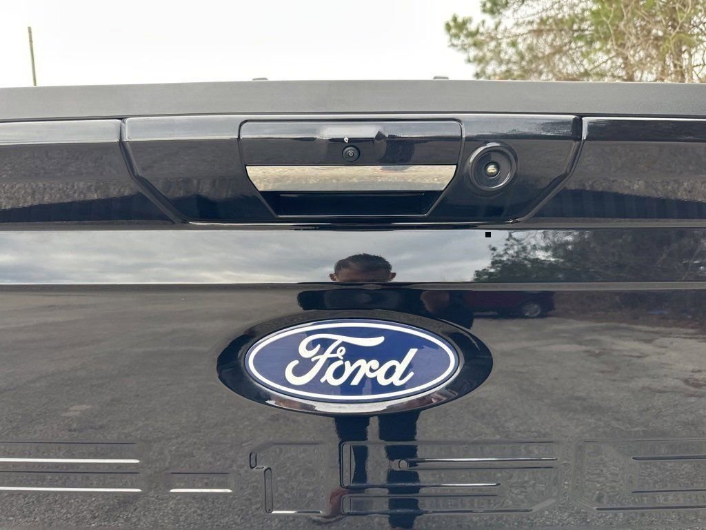 New 2024 Ford F150 Lariat w/ FX4 Off-Road Package image 14