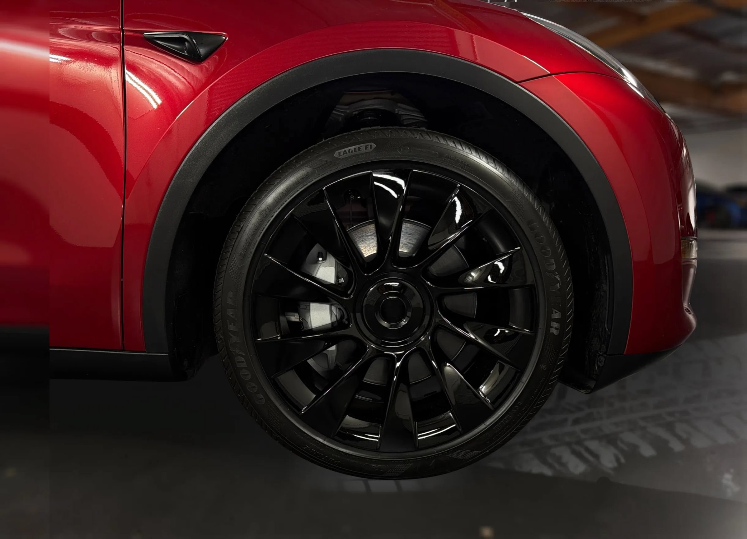 Used 2024 Tesla Model Y Long Range AWD/4WD image 16
