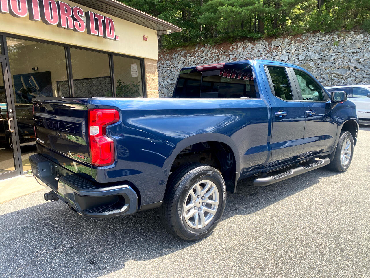 Used 2020 Chevrolet Silverado 1500 RST w/ All-Star Edition image 2