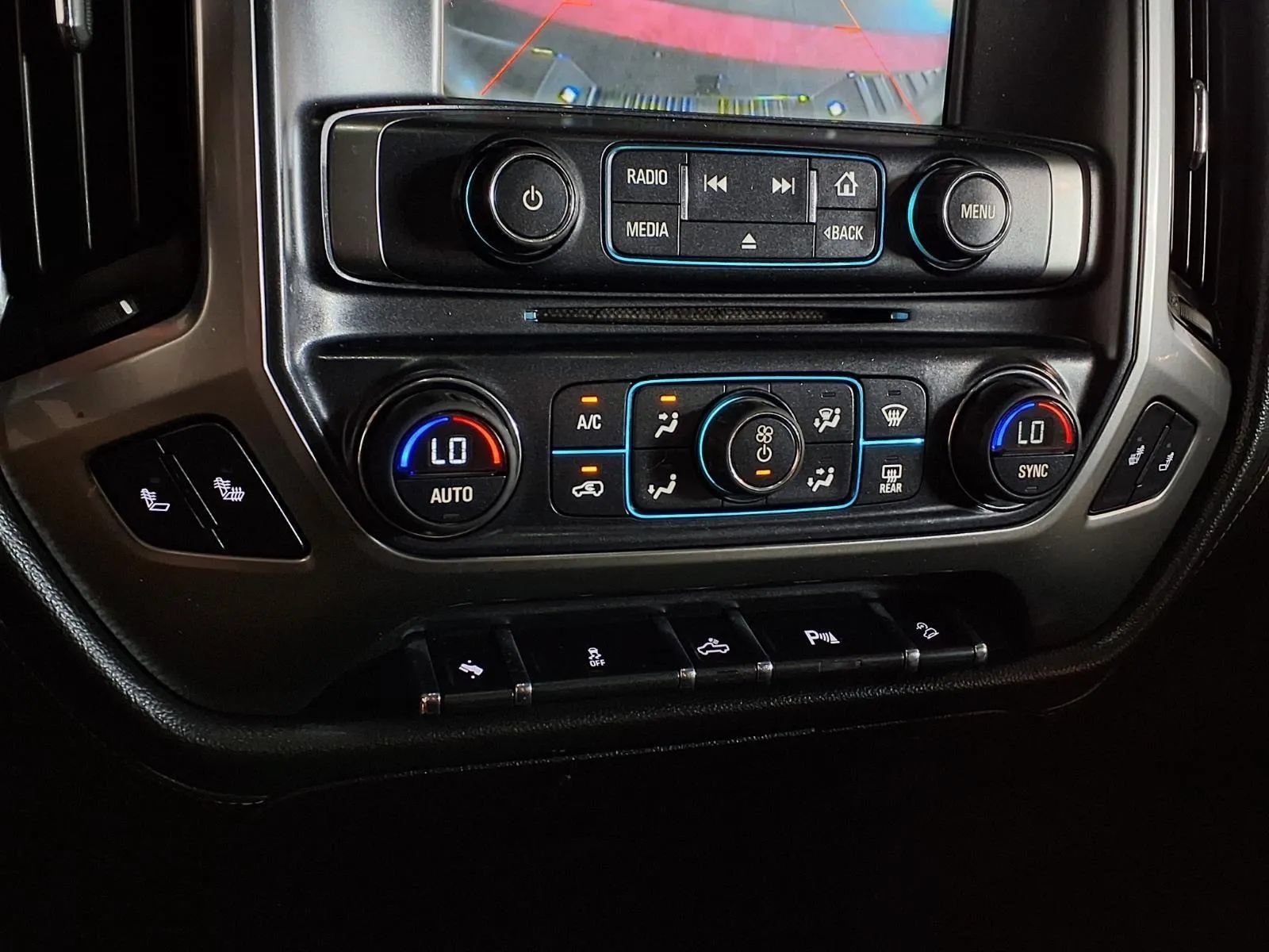 Used 2015 Chevrolet Silverado 2500 LTZ w/ LTZ Plus Package AWD/4WD image 21