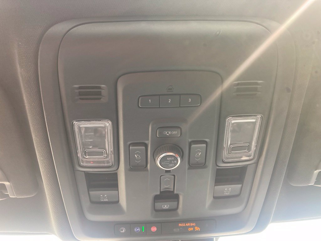 Certified 2023 GMC Yukon AT4 w/ LPO, Floor Liner Package AWD/4WD image 50