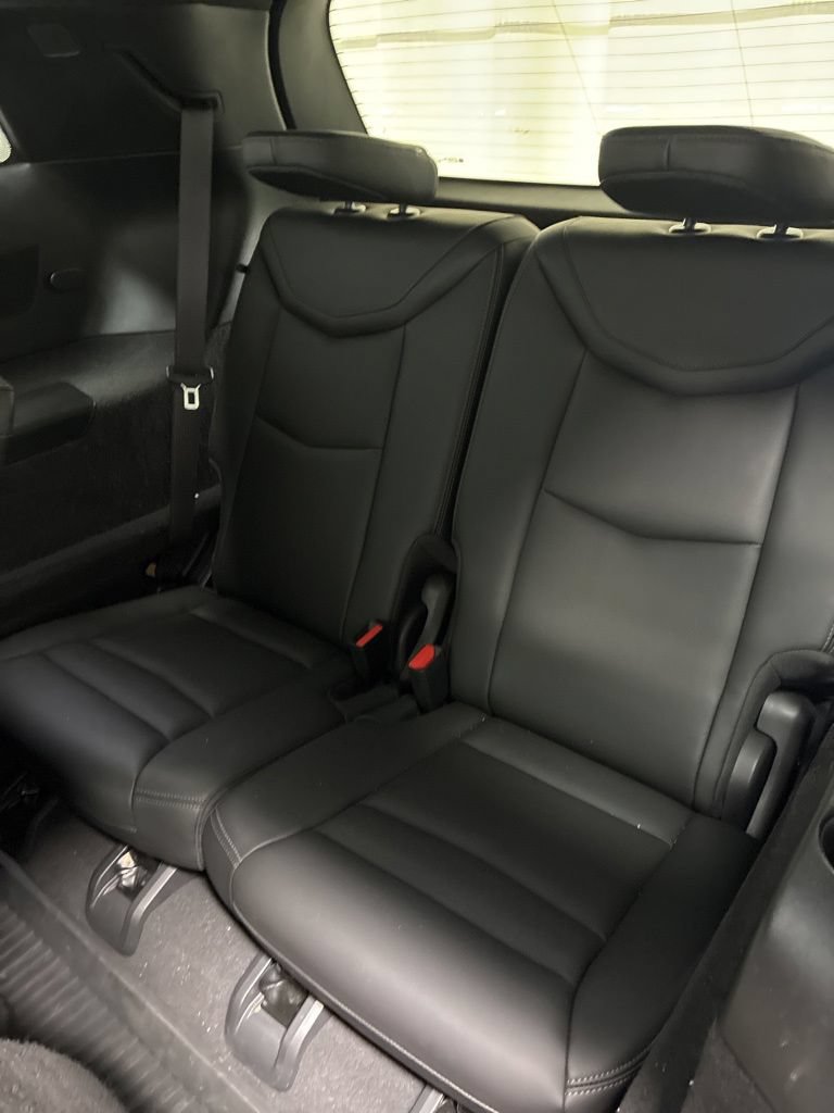 Used 2024 Cadillac XT6 Sport w/ LPO, Floor Liner Package AWD/4WD image 24