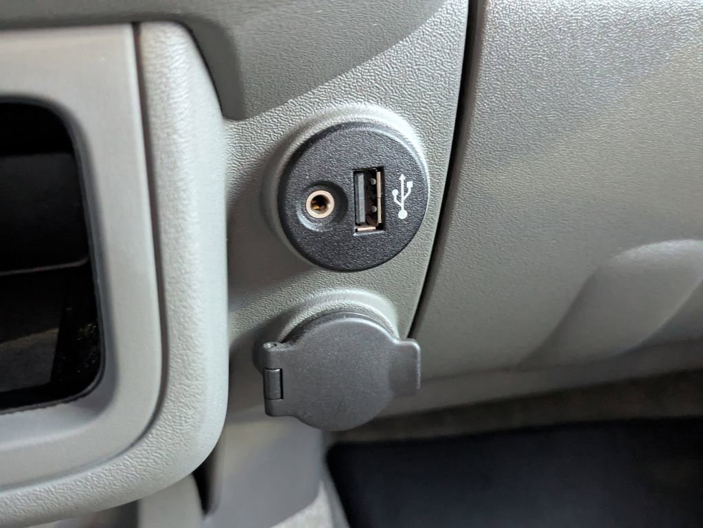 Used 2017 Nissan Frontier SV image 22