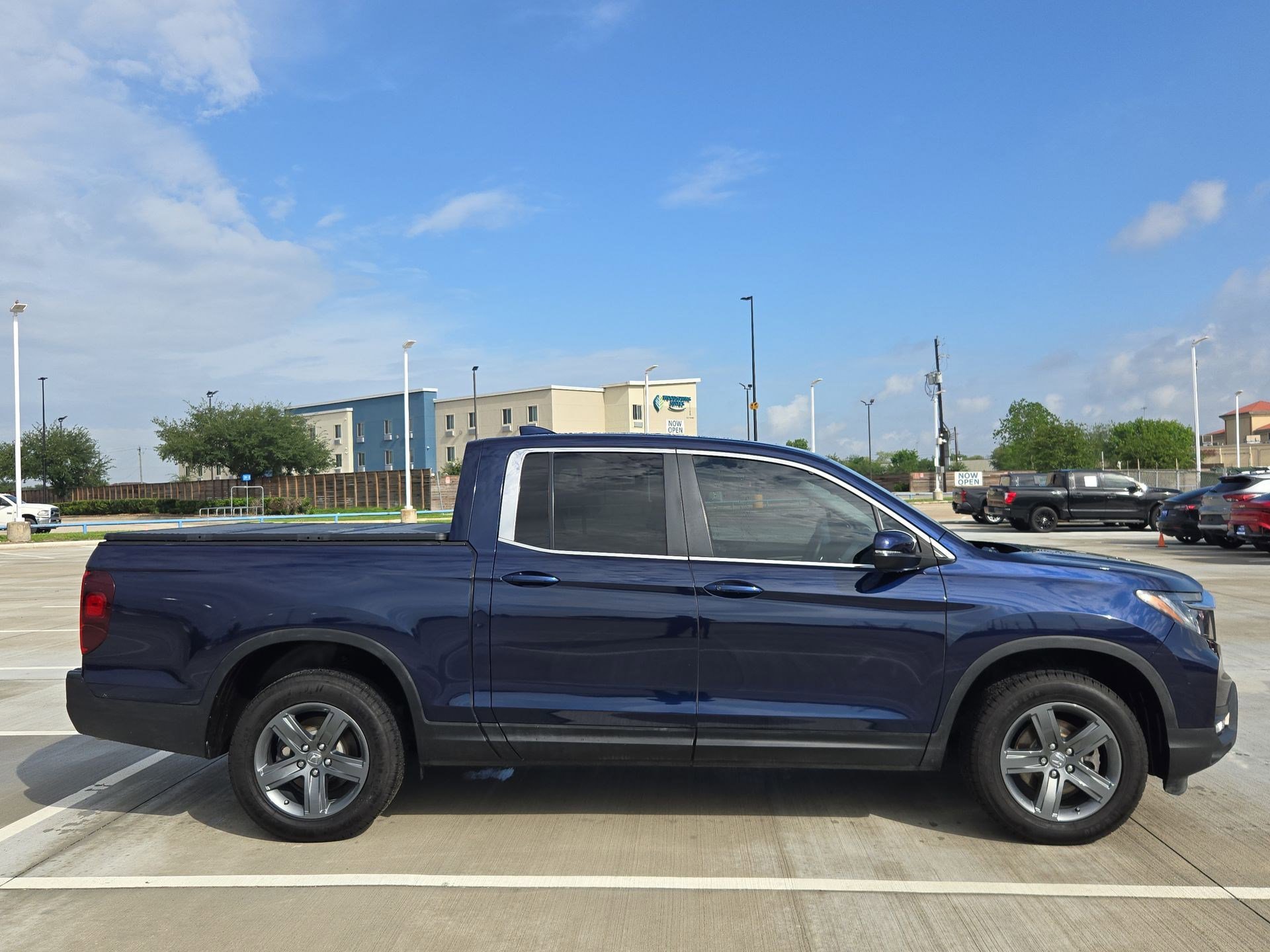 Used 2023 Honda Ridgeline RTL image 2