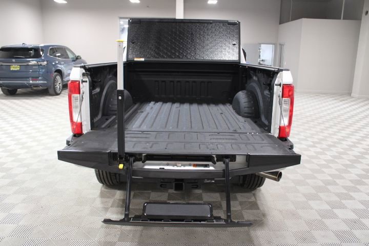 Used 2019 Ford F250 Lariat w/ Chrome Package image 14