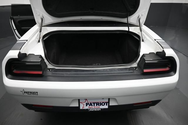 Used 2016 Dodge Challenger R/T Scat Pack RWD image 18