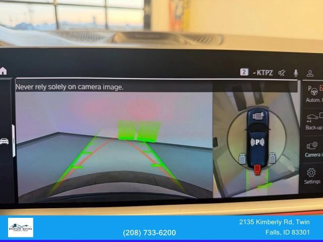 Used 2020 BMW X7 M50i w/ Dynamic Handling Package image 21