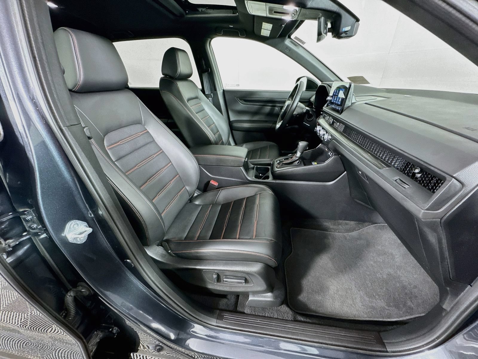 Used 2025 Honda CR-V Sport-L image 28