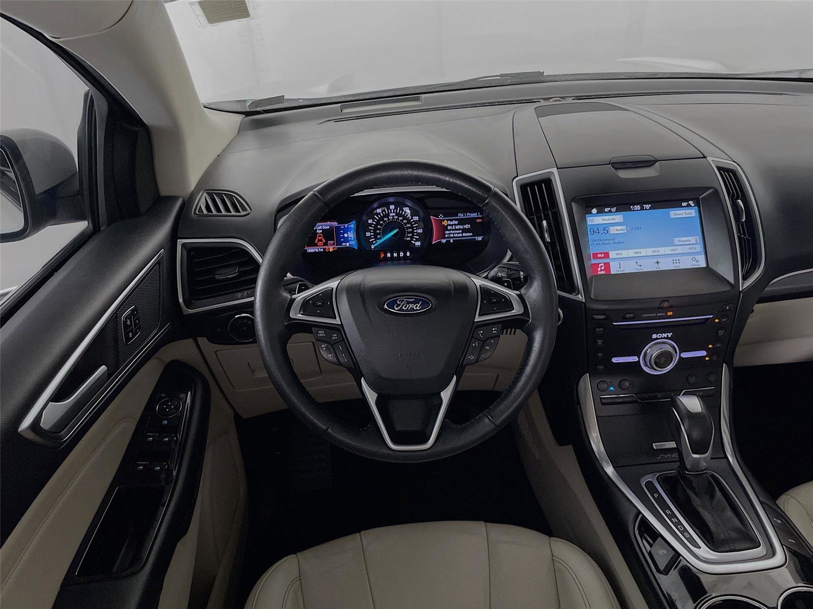 Used 2017 Ford Edge Titanium w/ Equipment Group 302A AWD/4WD image 26