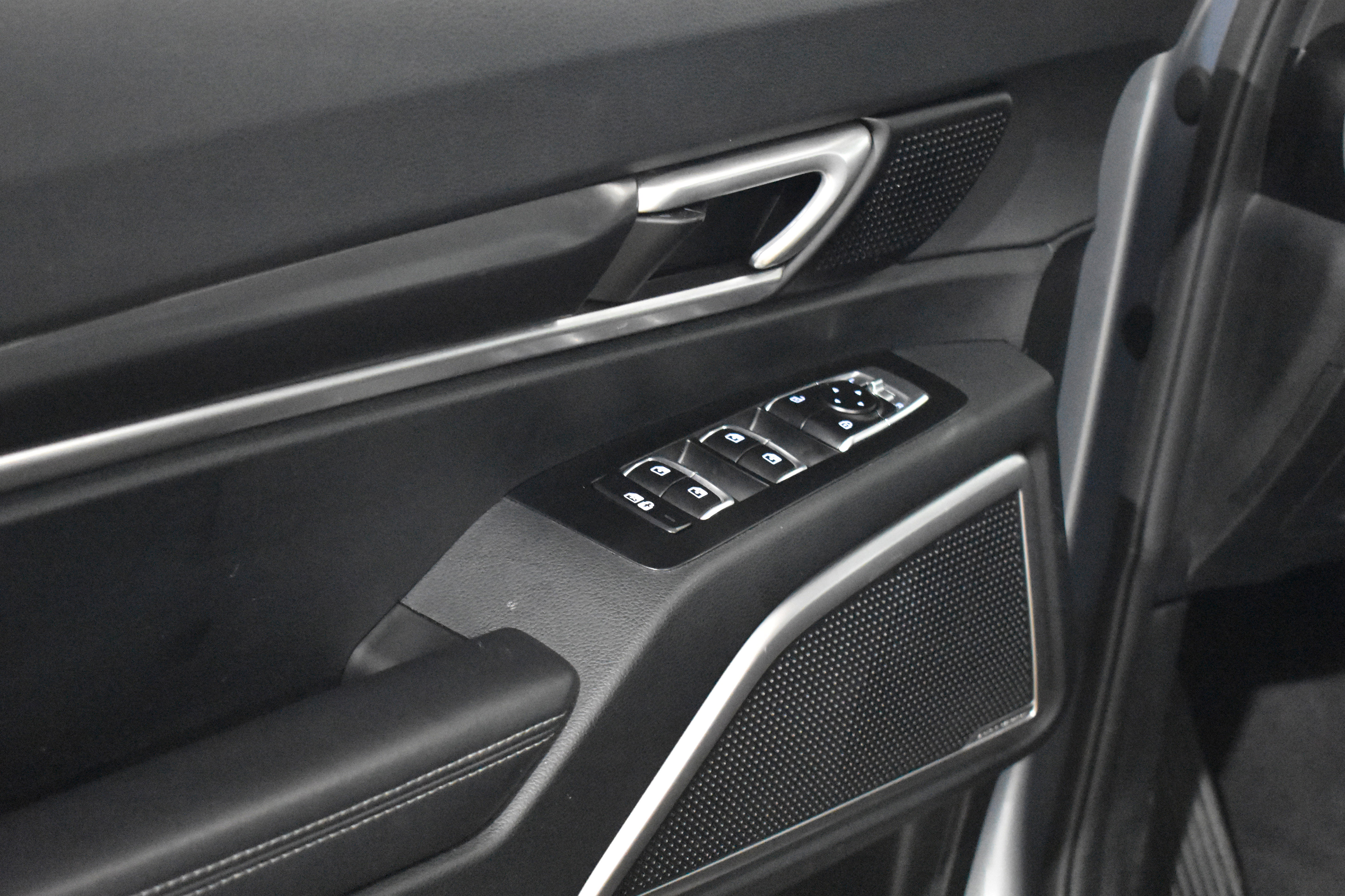 Used 2025 Kia Telluride S image 26