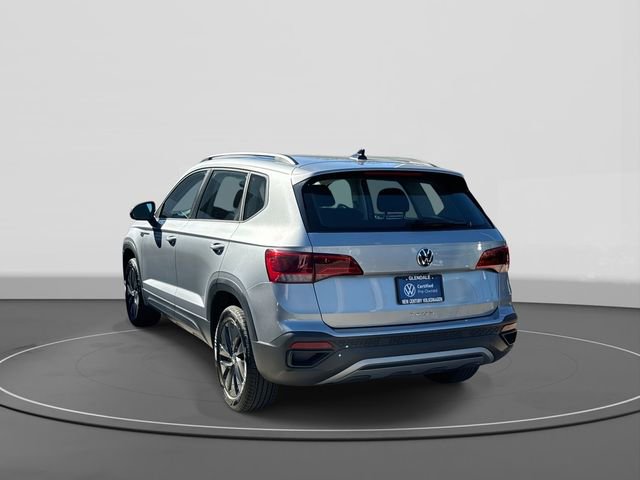 Certified 2024 Volkswagen Taos S image 3