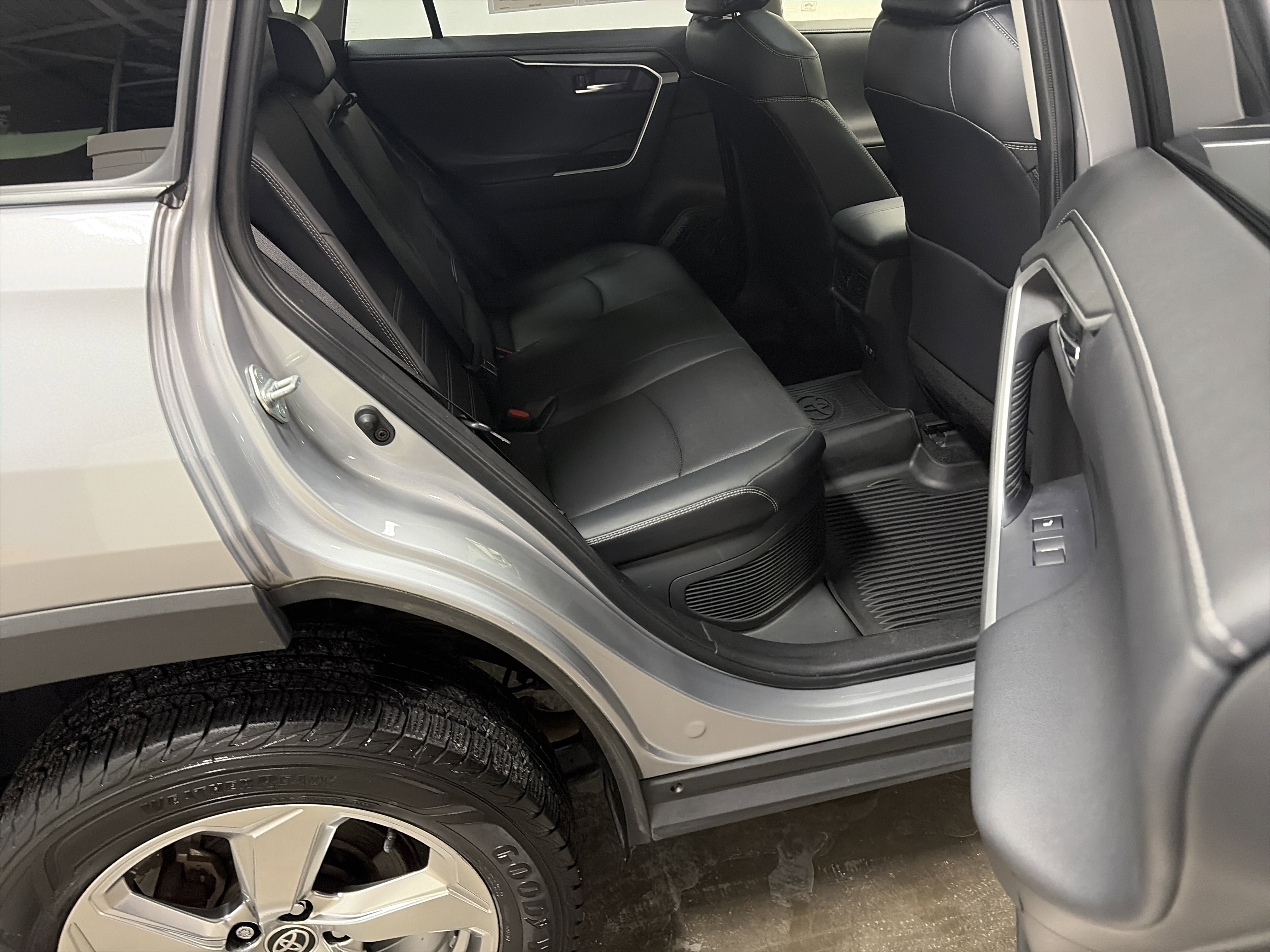 Used 2021 Toyota RAV4 Limited w/ Limited Grade Weather Package image 34