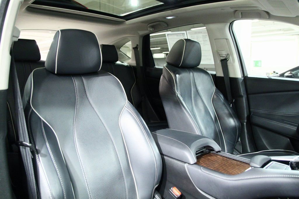 Used 2019 Acura RDX AWD w/ Advance Package image 23