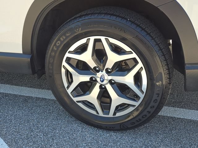 Used 2023 Subaru Forester Premium AWD/4WD image 10