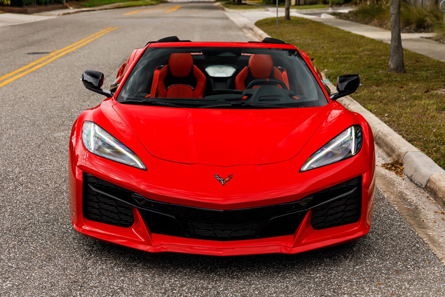 Used 2025 Chevrolet Corvette Z06 image 2