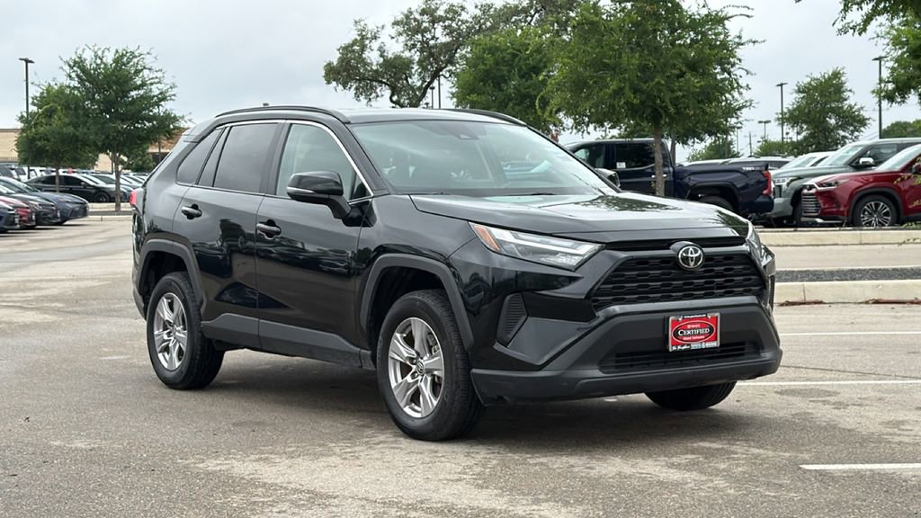 Certified 2025 Toyota RAV4 XLE FWD image 3