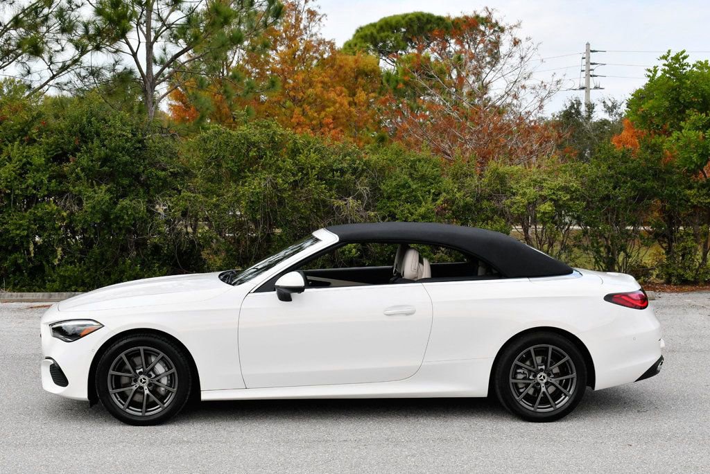 Used 2024 Mercedes-Benz CLE 300 4MATIC Cabriolet w/ Driver Assistance Package image 40