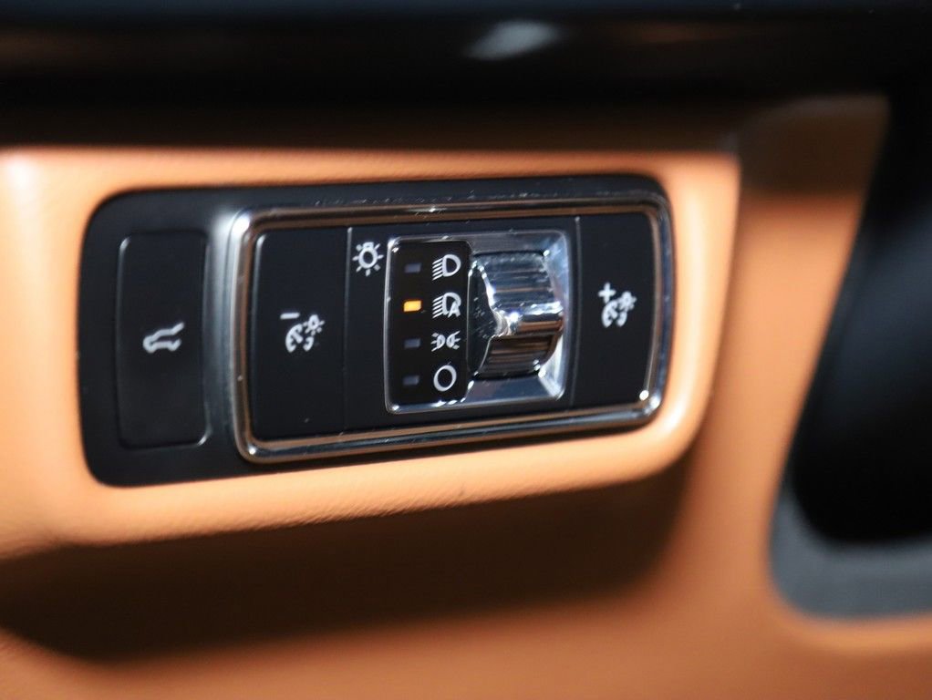 Certified 2025 Lincoln Aviator Black Label image 25