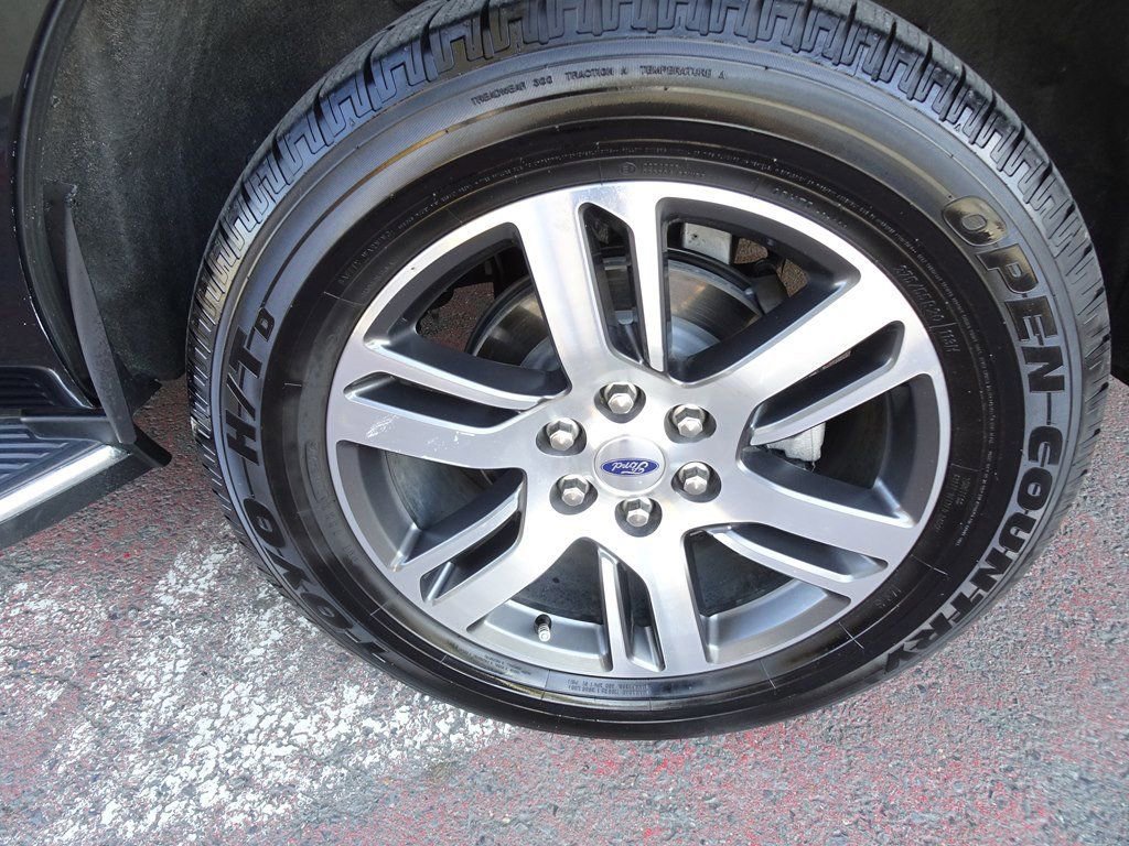 Used 2023 Ford Expedition Limited image 25