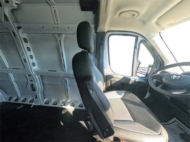 Used 2025 RAM ProMaster 2500 w/ Convenience Group image 35