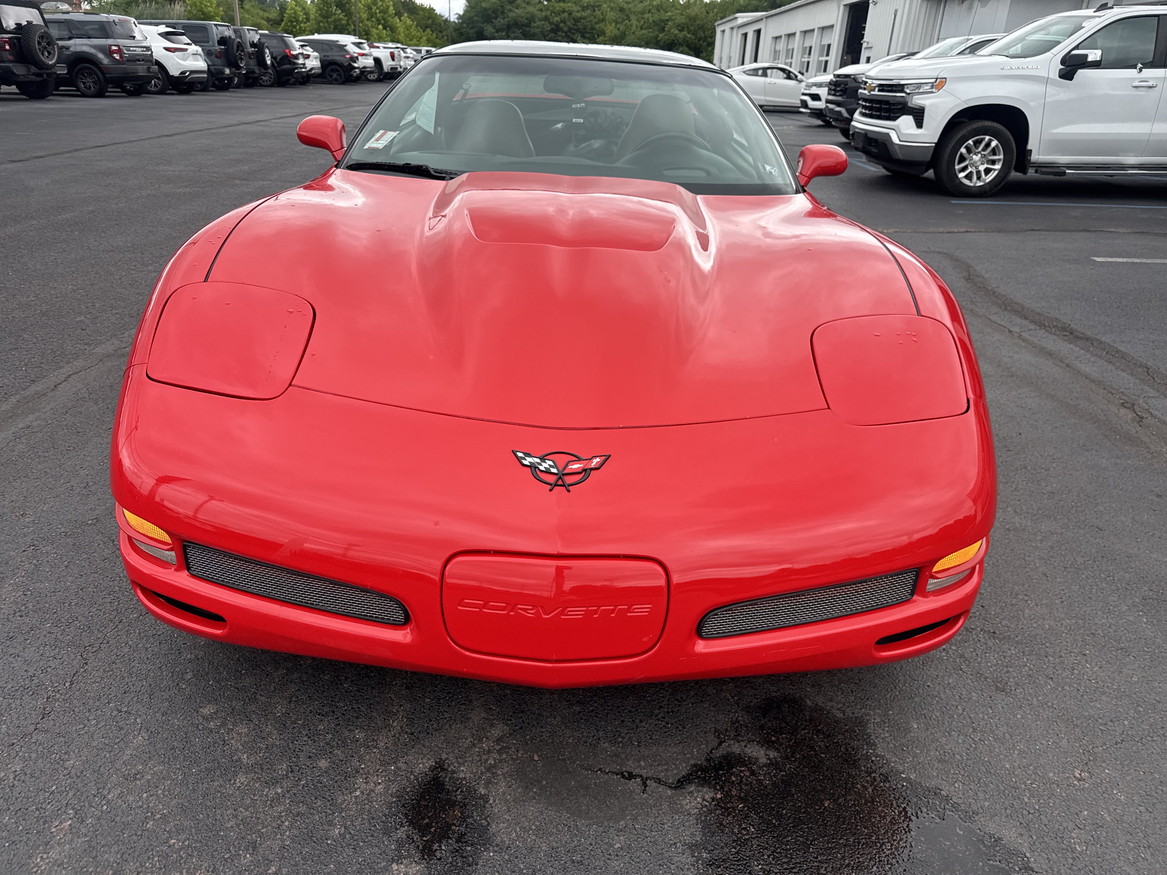 Used 2002 Chevrolet Corvette Coupe w/ Preferred Equipment Group2 RWD image 9
