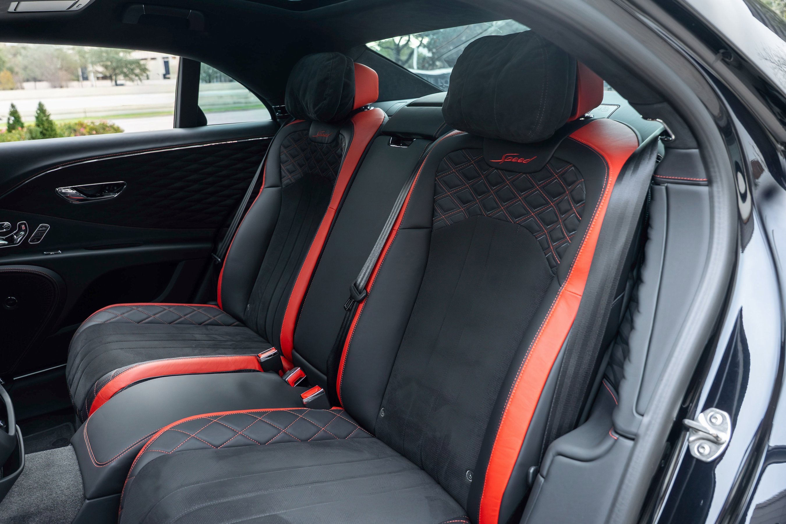 Certified 2024 Bentley Flying Spur W12 image 43