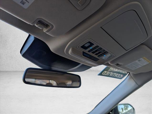 Used 2020 Ford Explorer Platinum w/ Premium Technology Package image 22