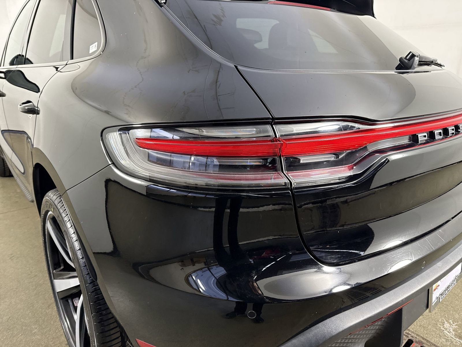 Used 2022 Porsche Macan S image 28