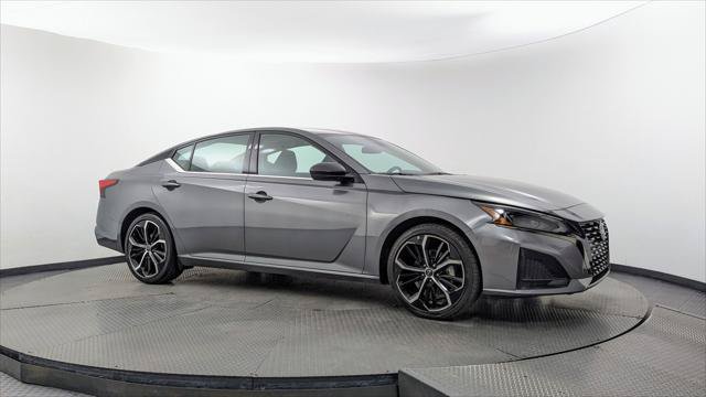 Used 2024 Nissan Altima 2.5 SR FWD image 11