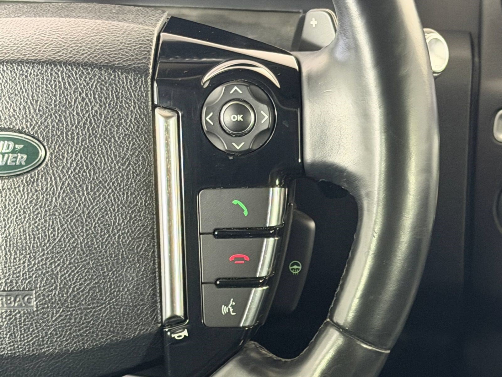Used 2015 Land Rover LR4 HSE LUX AWD/4WD image 16