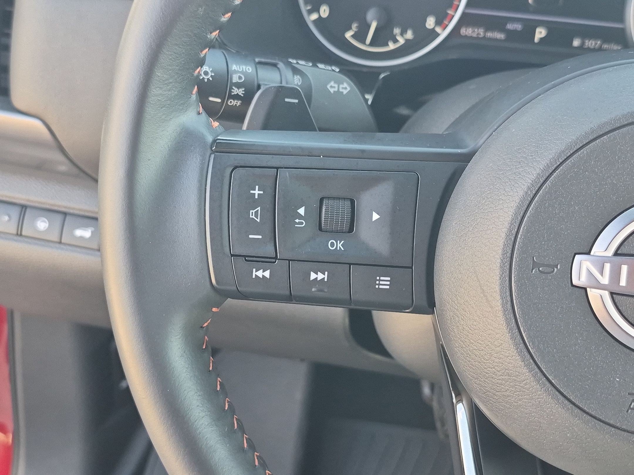 Used 2025 Nissan Pathfinder Rock Creek AWD/4WD image 19