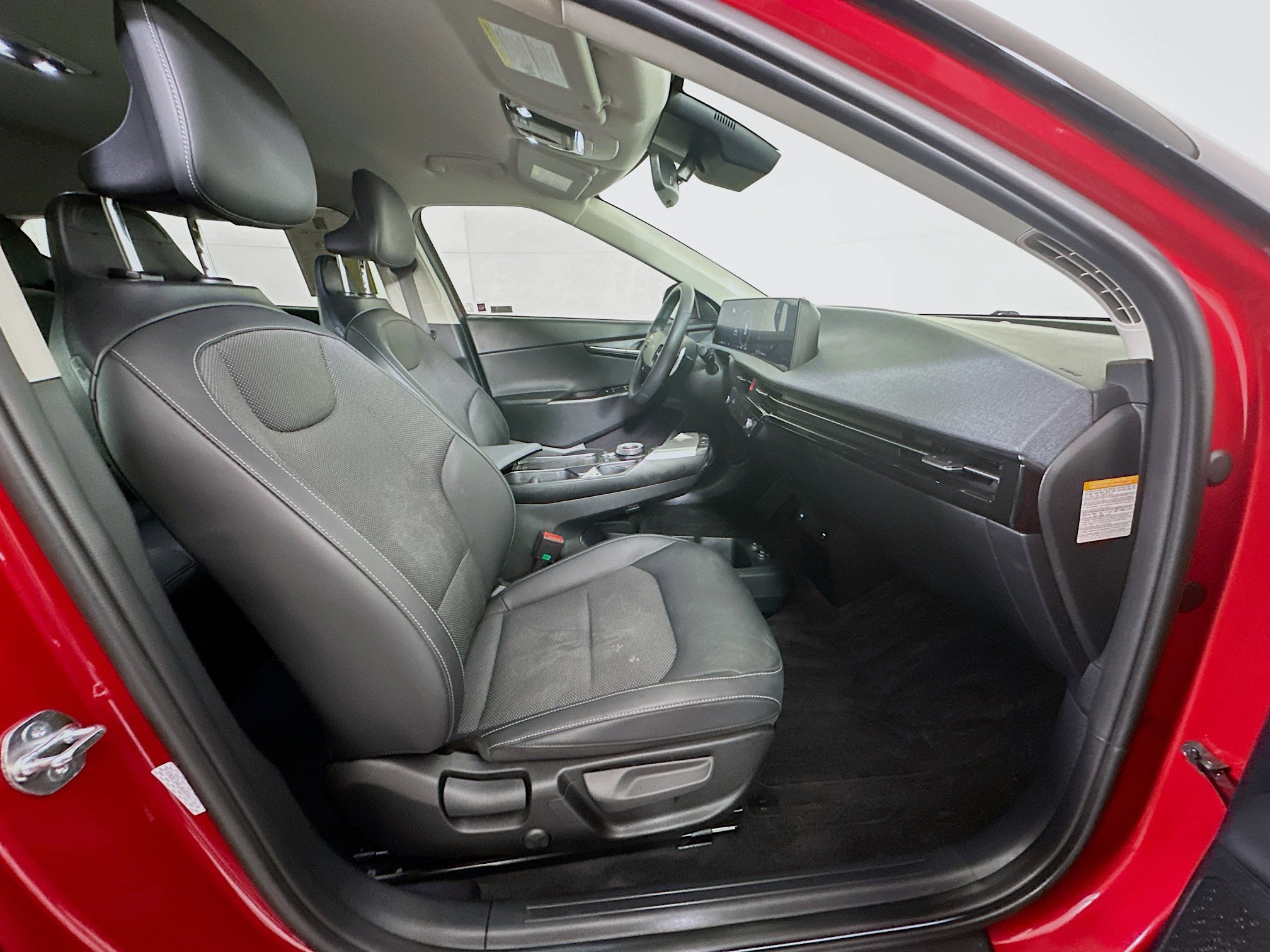 Used 2024 Kia EV6 Light image 30