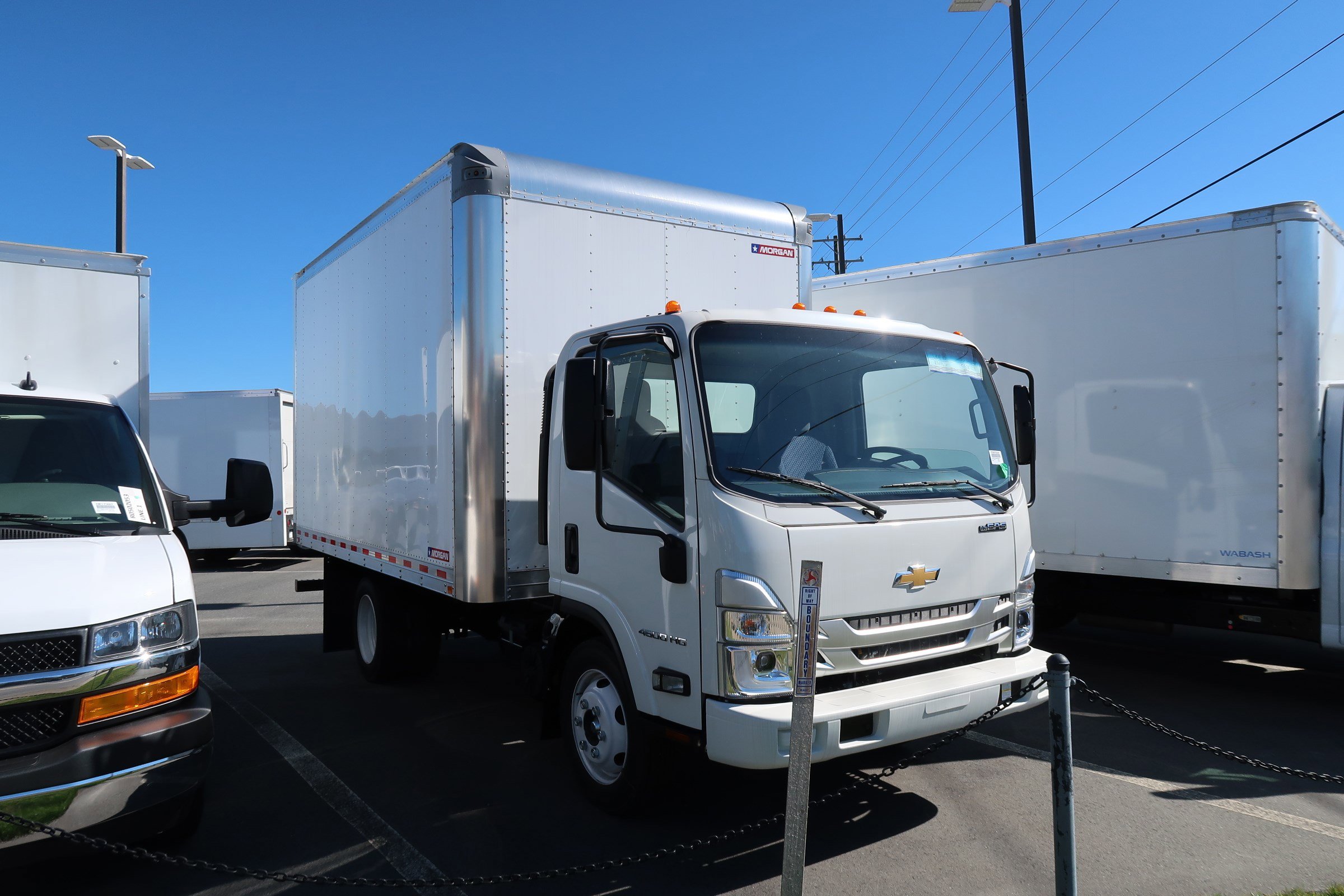 Used 2025 Chevrolet Low Cab Forward RWD image 2