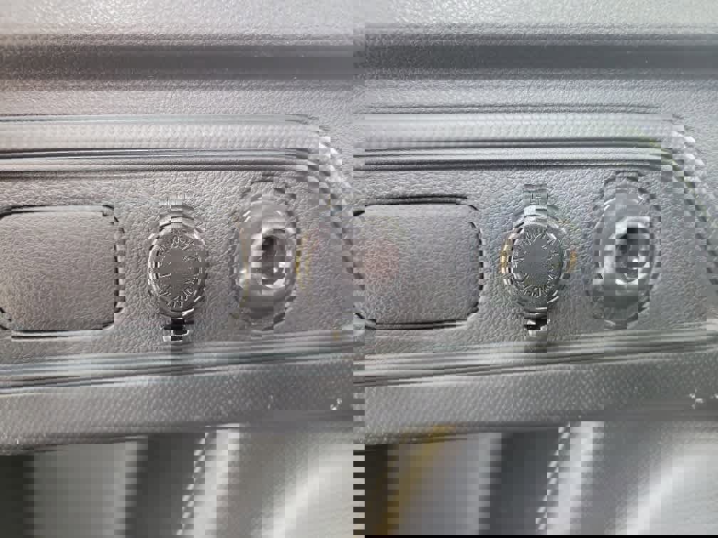 Used 2020 Subaru Forester Limited image 35