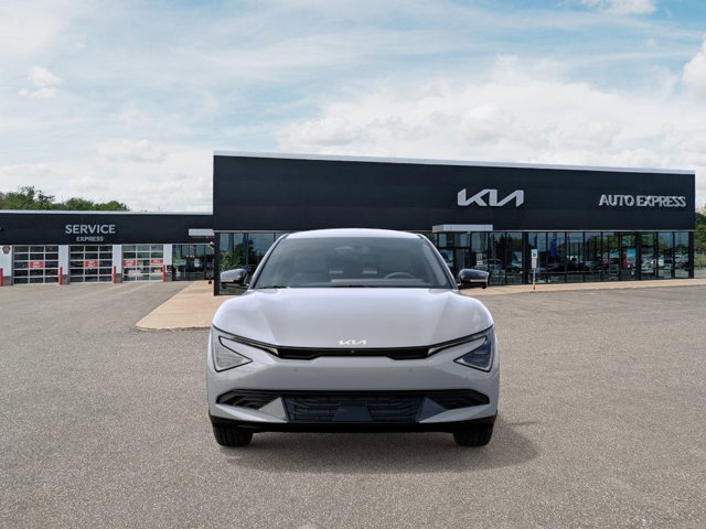 New 2025 Kia EV6 2WD image 2