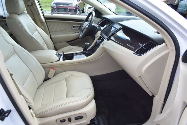 Used 2018 Ford Taurus Limited FWD image 46