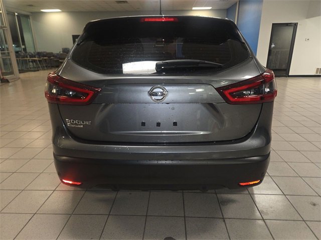 Used 2020 Nissan Rogue Sport S image 7