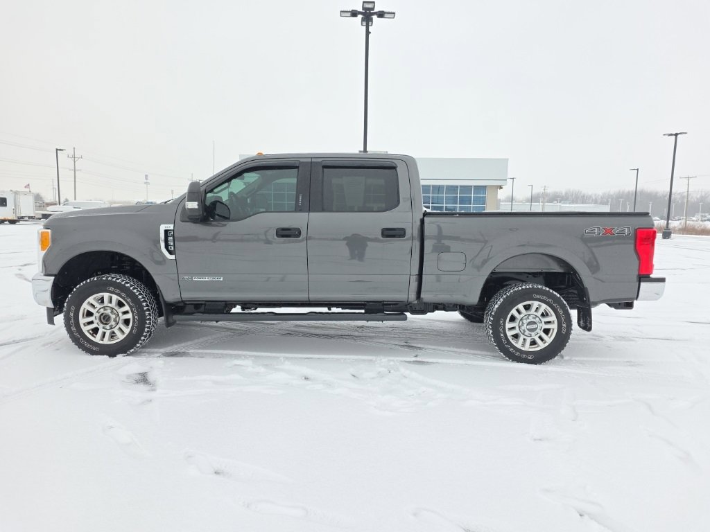 Used 2017 Ford F250 XLT w/ XLT Value Package image 8