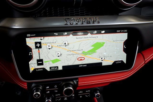 Certified 2019 Ferrari Portofino image 39