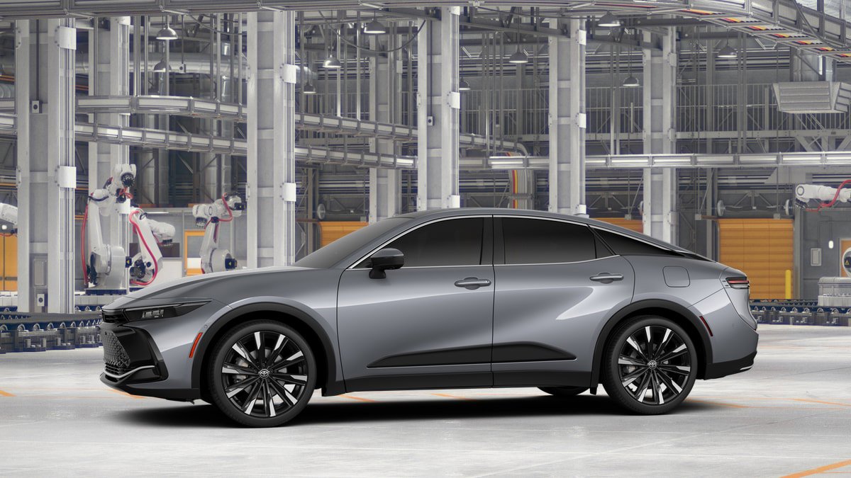 New 2026 Toyota Crown Platinum AWD/4WD image 3
