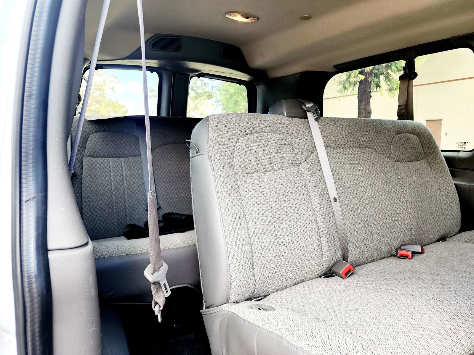 Used 2018 Chevrolet Express 2500 LT w/ LT Preferred Equipment Group image 42