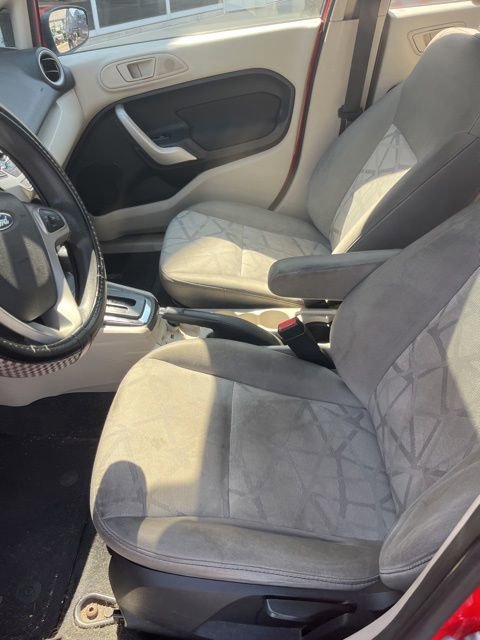 Used 2012 Ford Fiesta SE FWD image 14