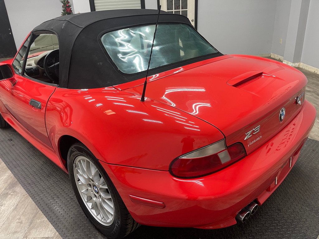 Used 2002 BMW Z3 2.5i RWD image 30