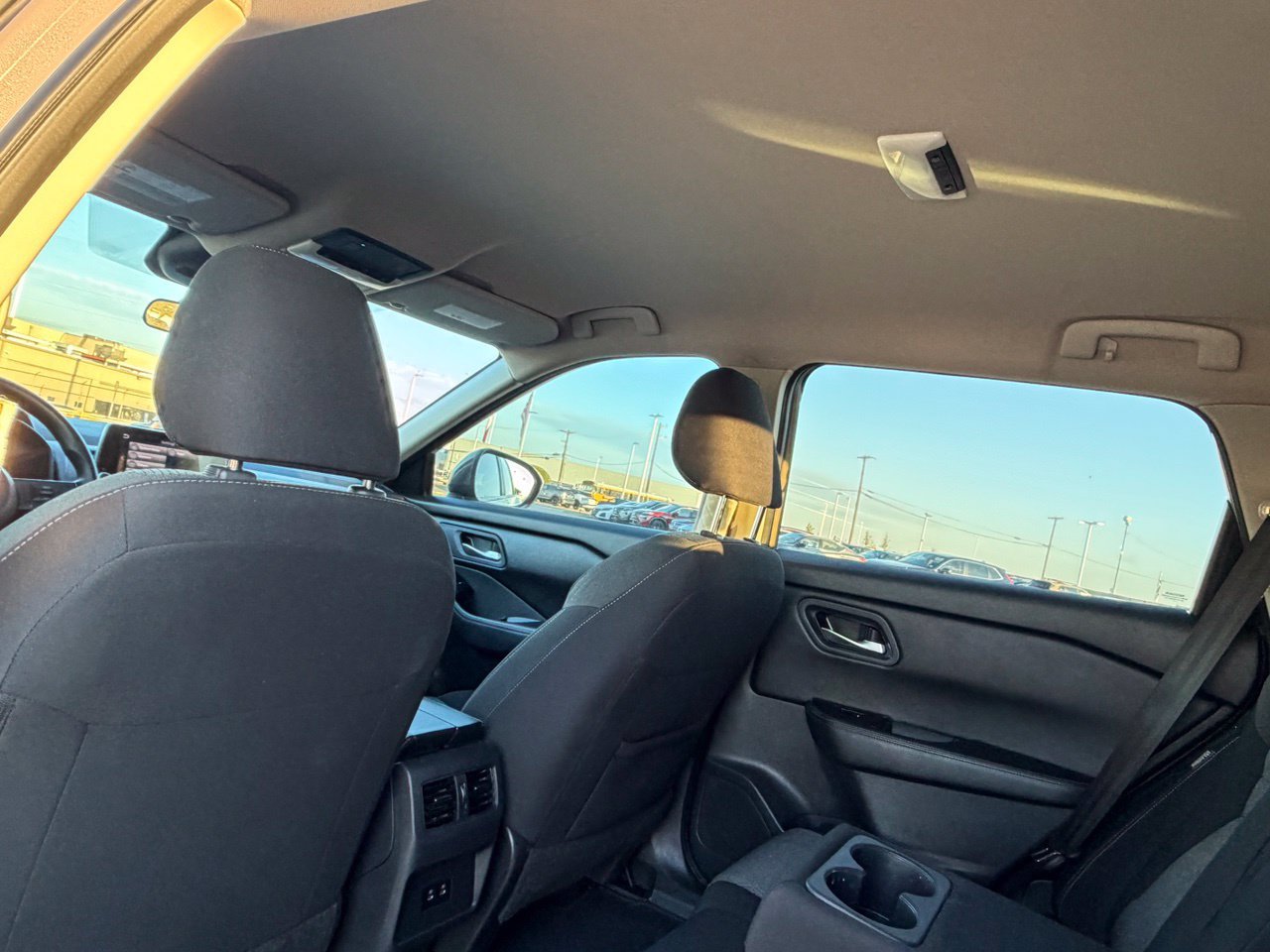Certified 2024 Nissan Rogue SV FWD image 30
