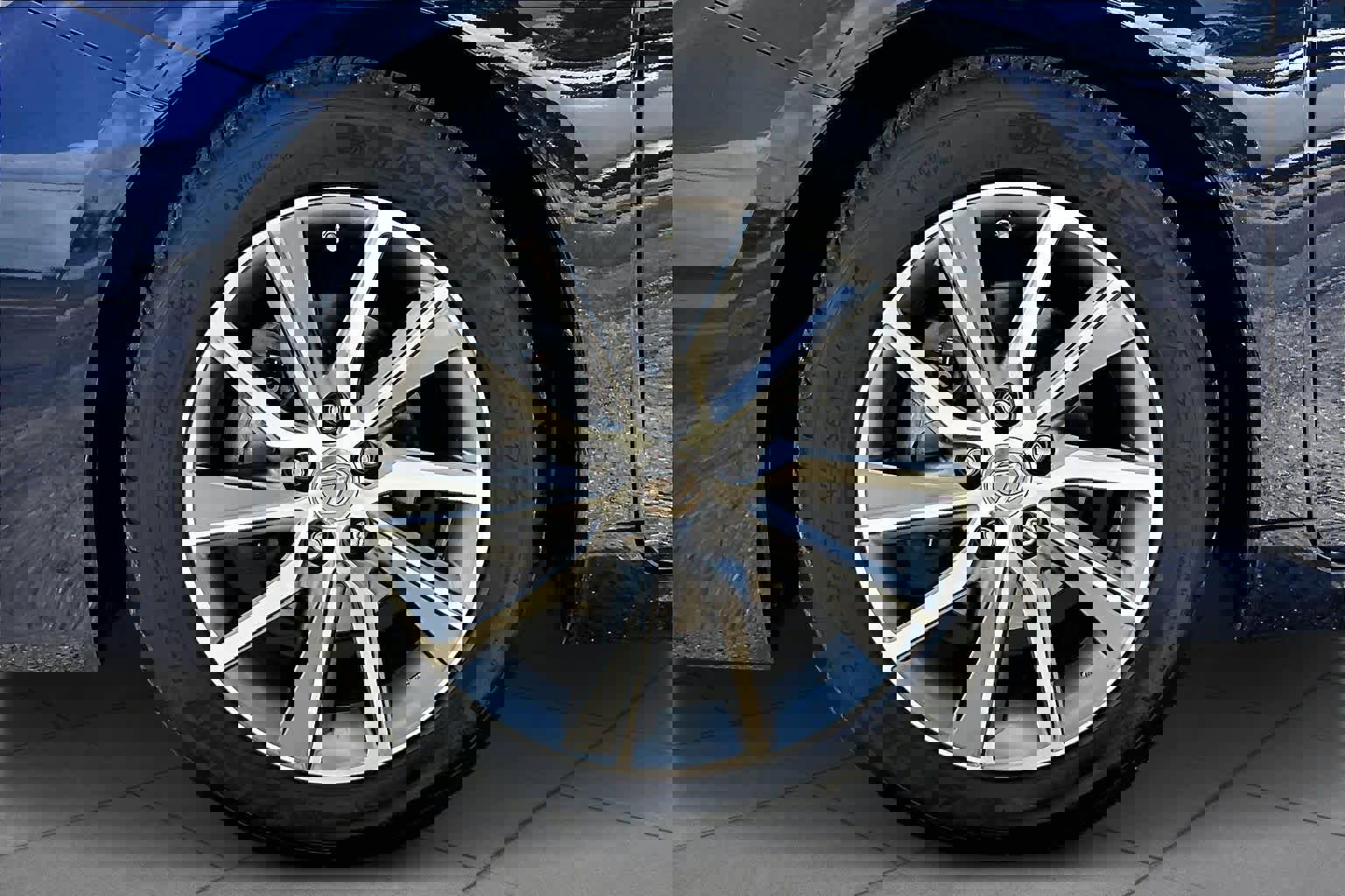 Used 2017 Lexus ES 300h image 11