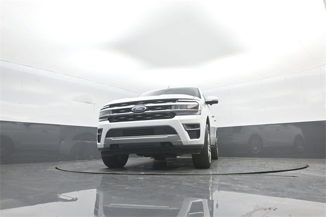 Used 2023 Ford Expedition Limited image 27