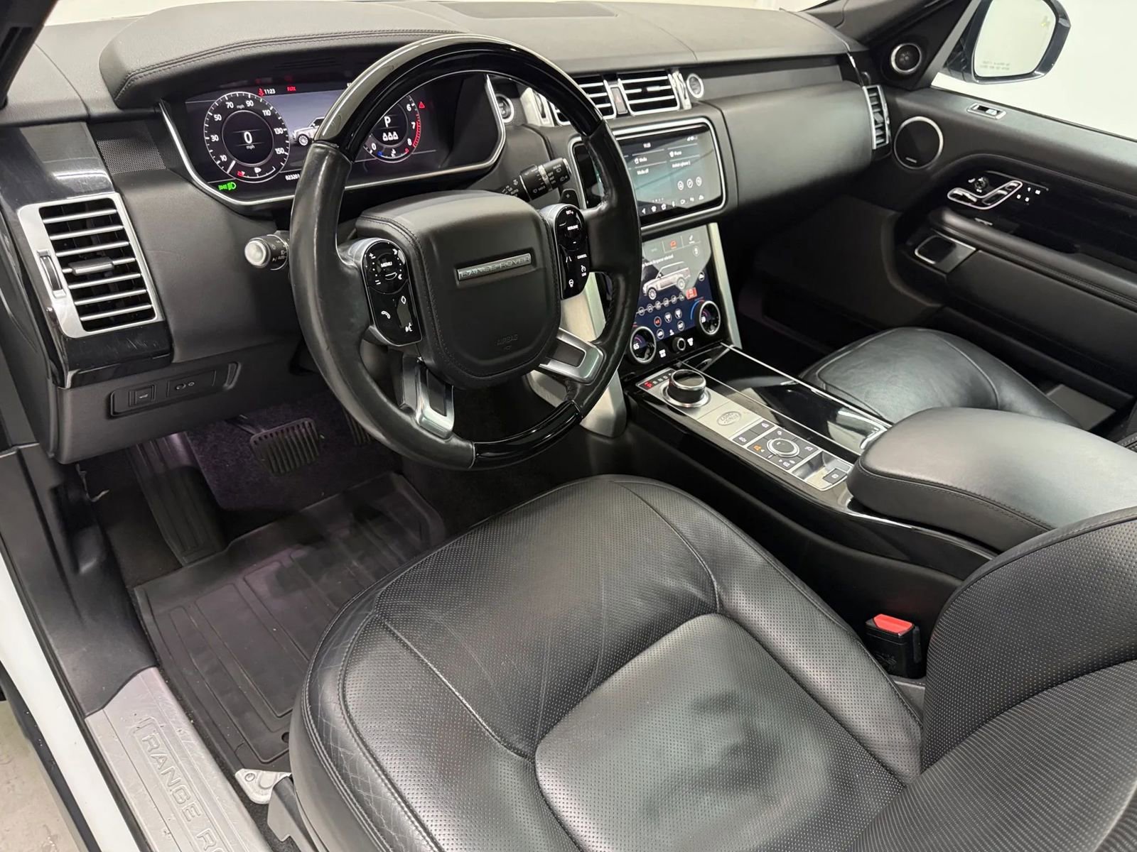 Used 2020 Land Rover Range Rover HSE AWD/4WD image 11