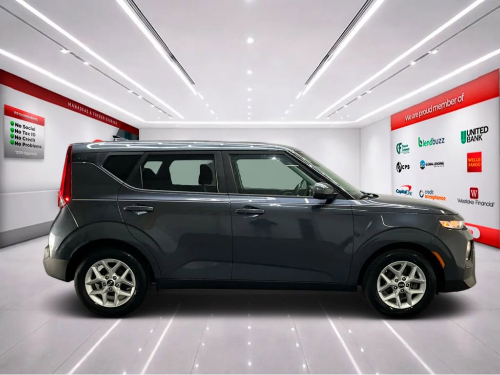 Used 2020 Kia Soul S FWD image 9